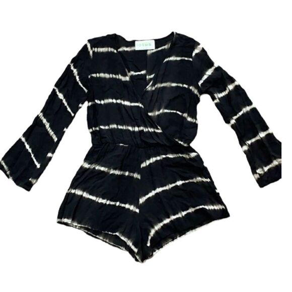 Lotus tie dye black and white long sleeve shorts romper | size S - Picture 1 of 6